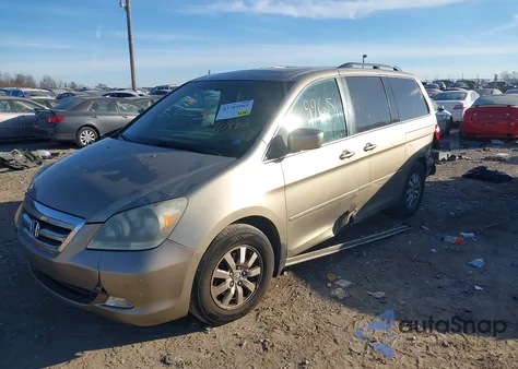 2006 Honda Odyssey Touring z USA, uszkodzony, nr VIN 5FNRL38886B025152